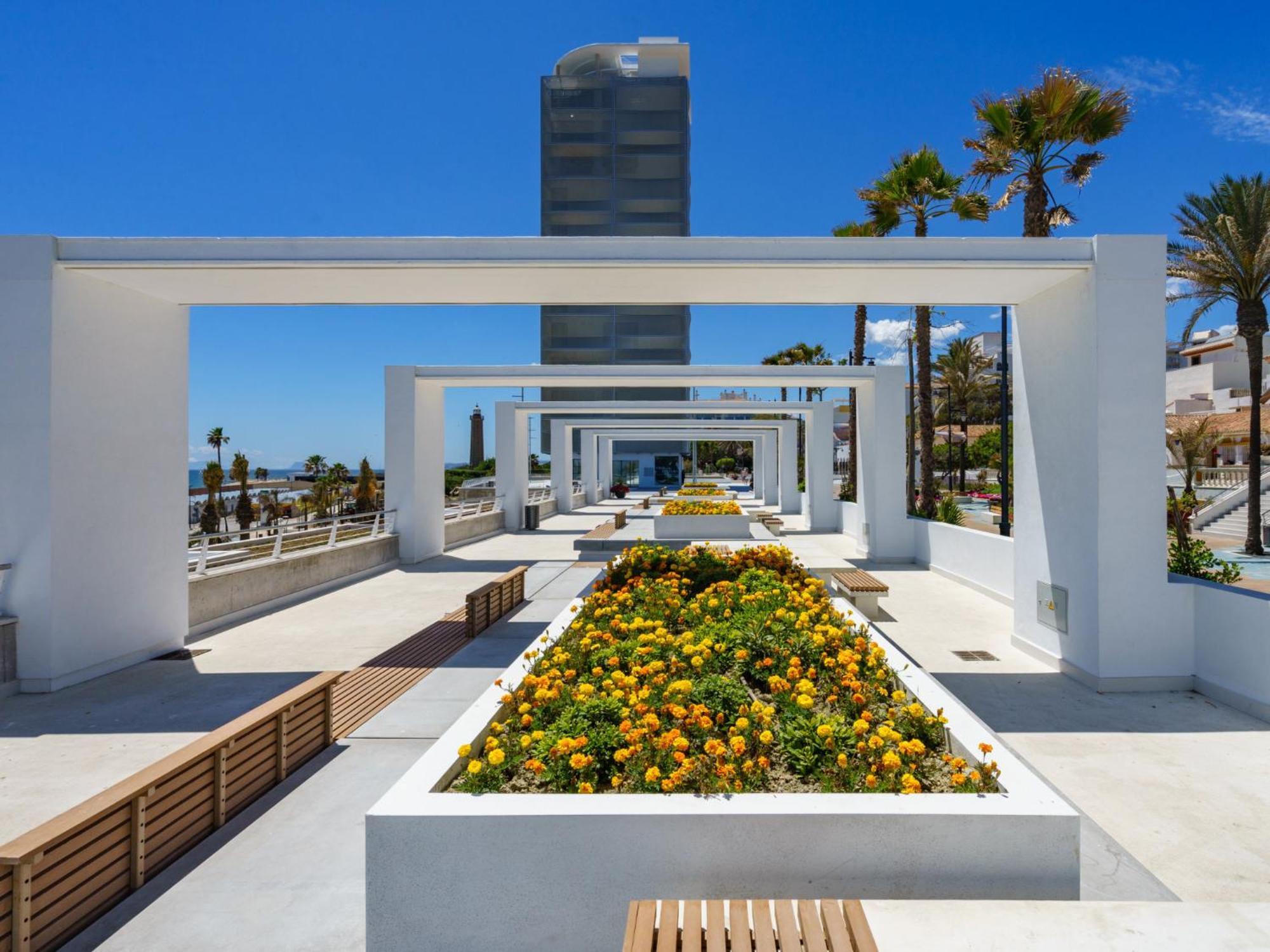 Apartment Plaza De Las Flores By Interhome エステポナ エクステリア 写真