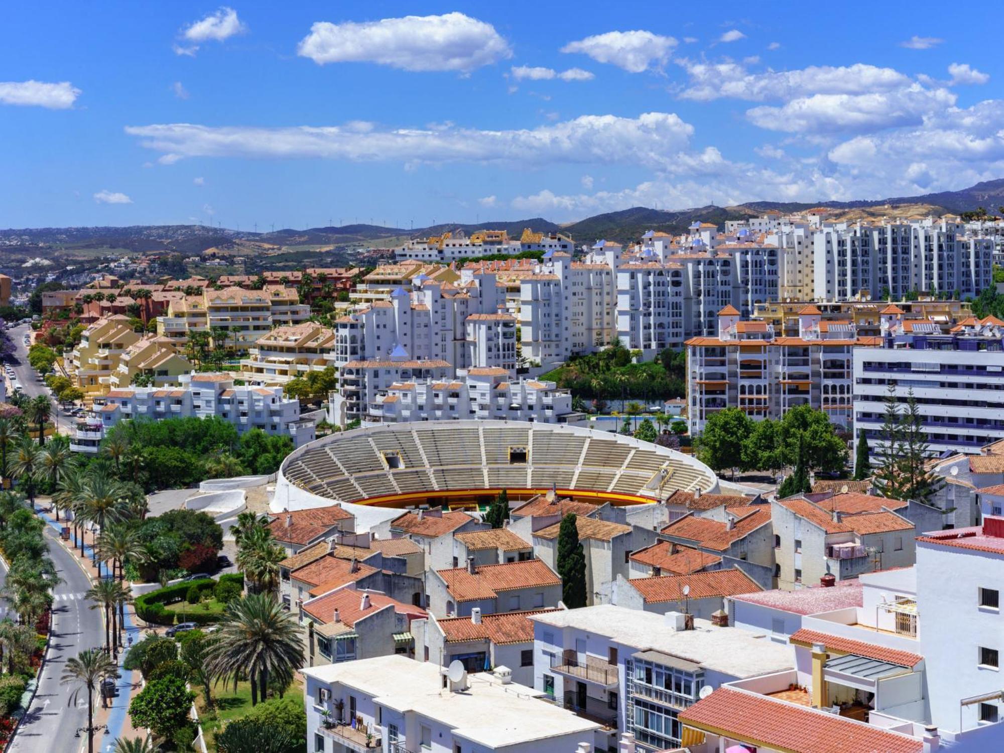 Apartment Plaza De Las Flores By Interhome エステポナ エクステリア 写真