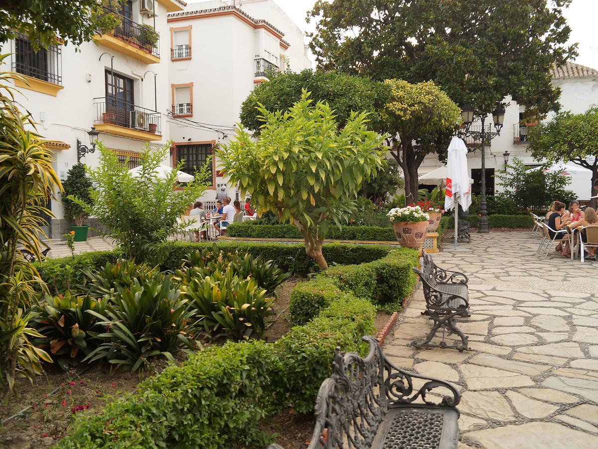 Apartment Plaza De Las Flores By Interhome エステポナ エクステリア 写真