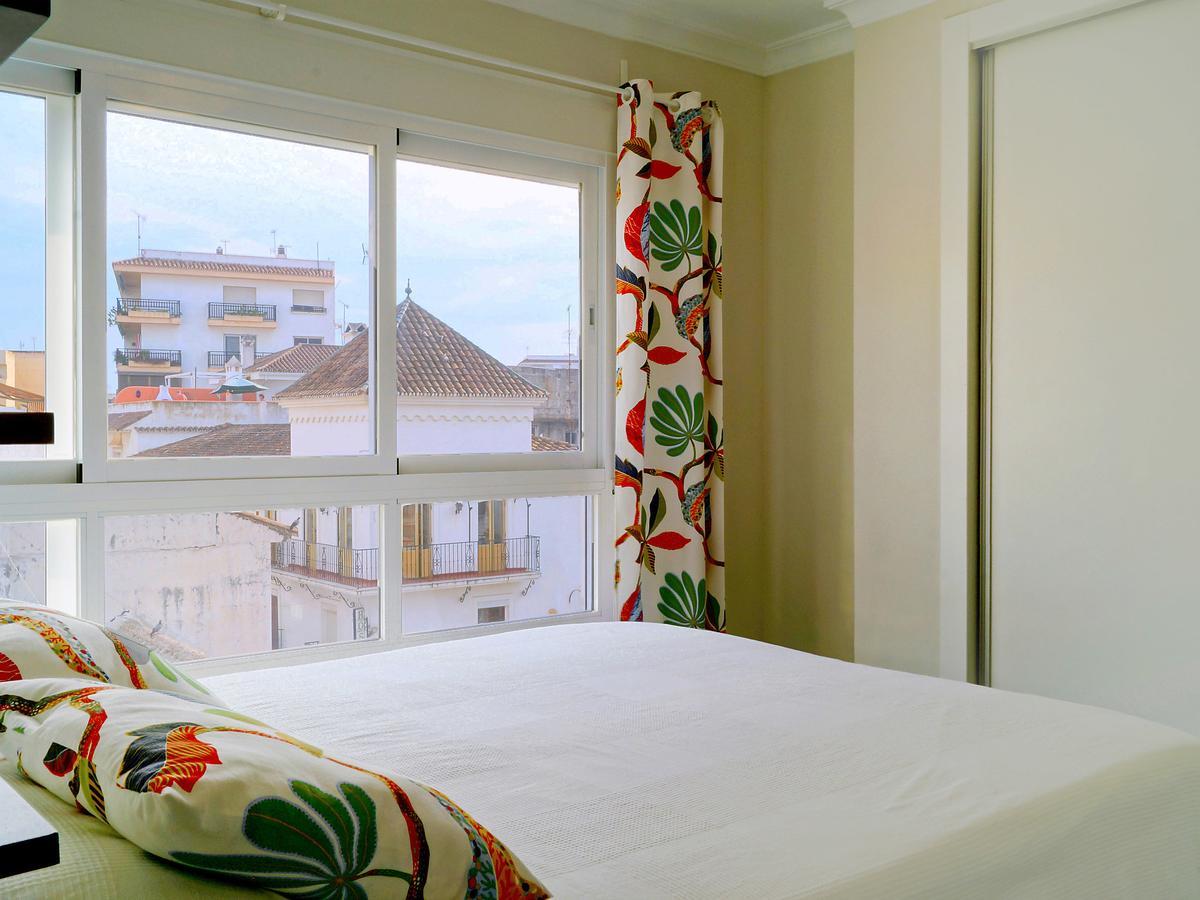 Apartment Plaza De Las Flores By Interhome エステポナ エクステリア 写真