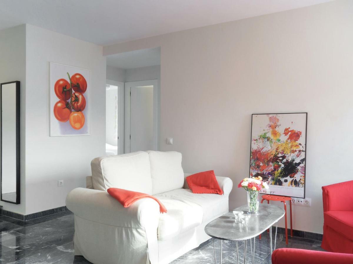 Apartment Plaza De Las Flores By Interhome エステポナ エクステリア 写真